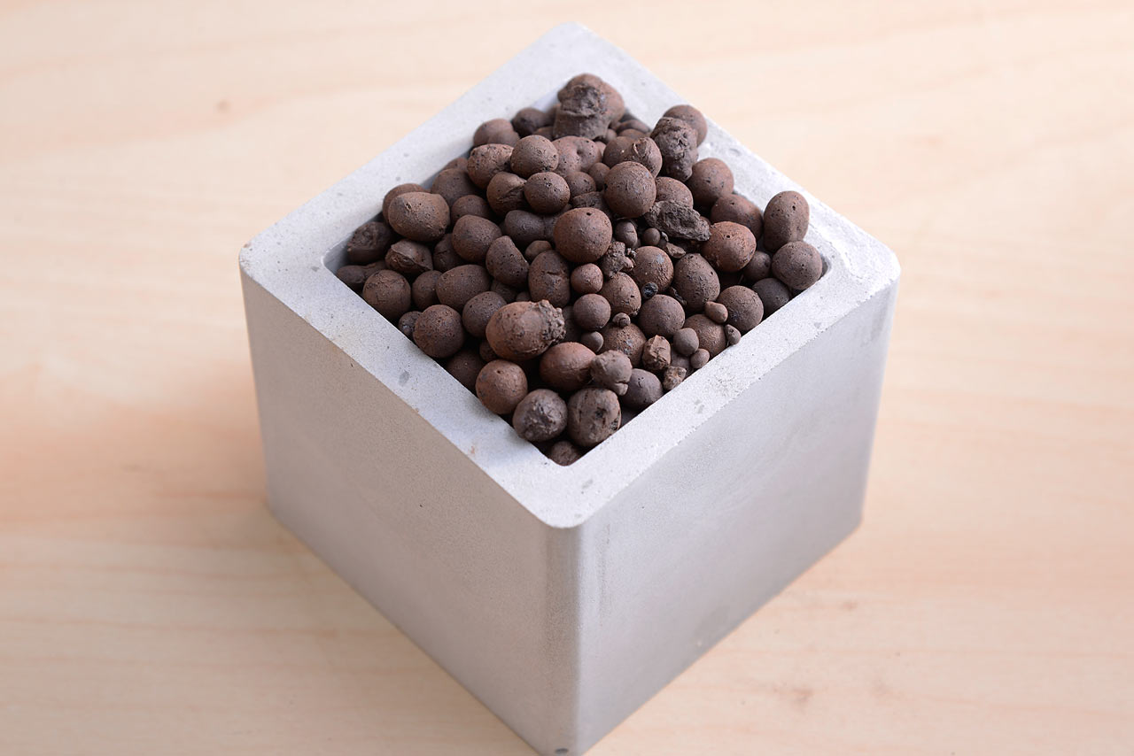 有肉多肉植物專用土-發泡鍊石2