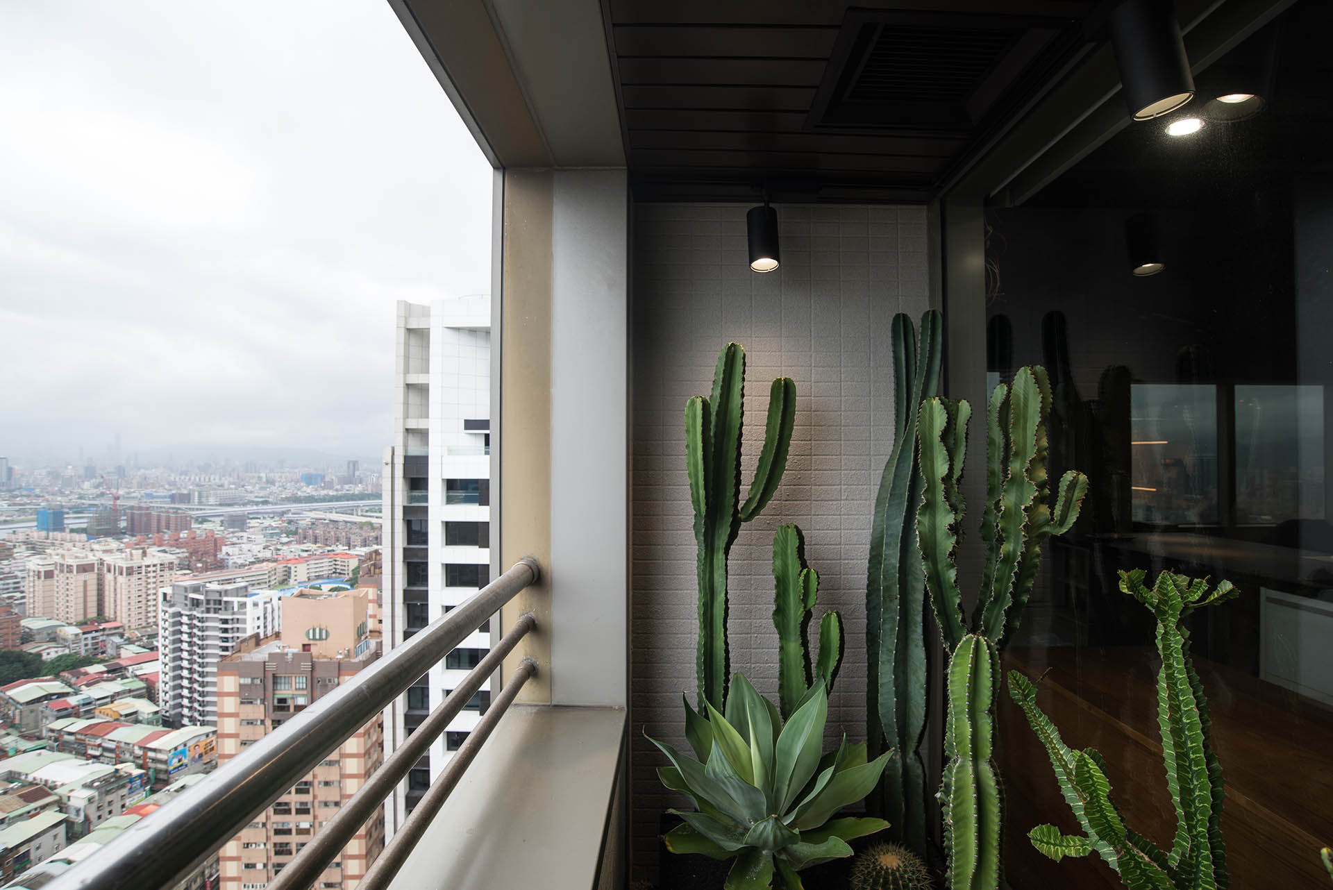 質感陽台改造 深度療癒招待所 私人招待會所 質感綠景陽台設計6