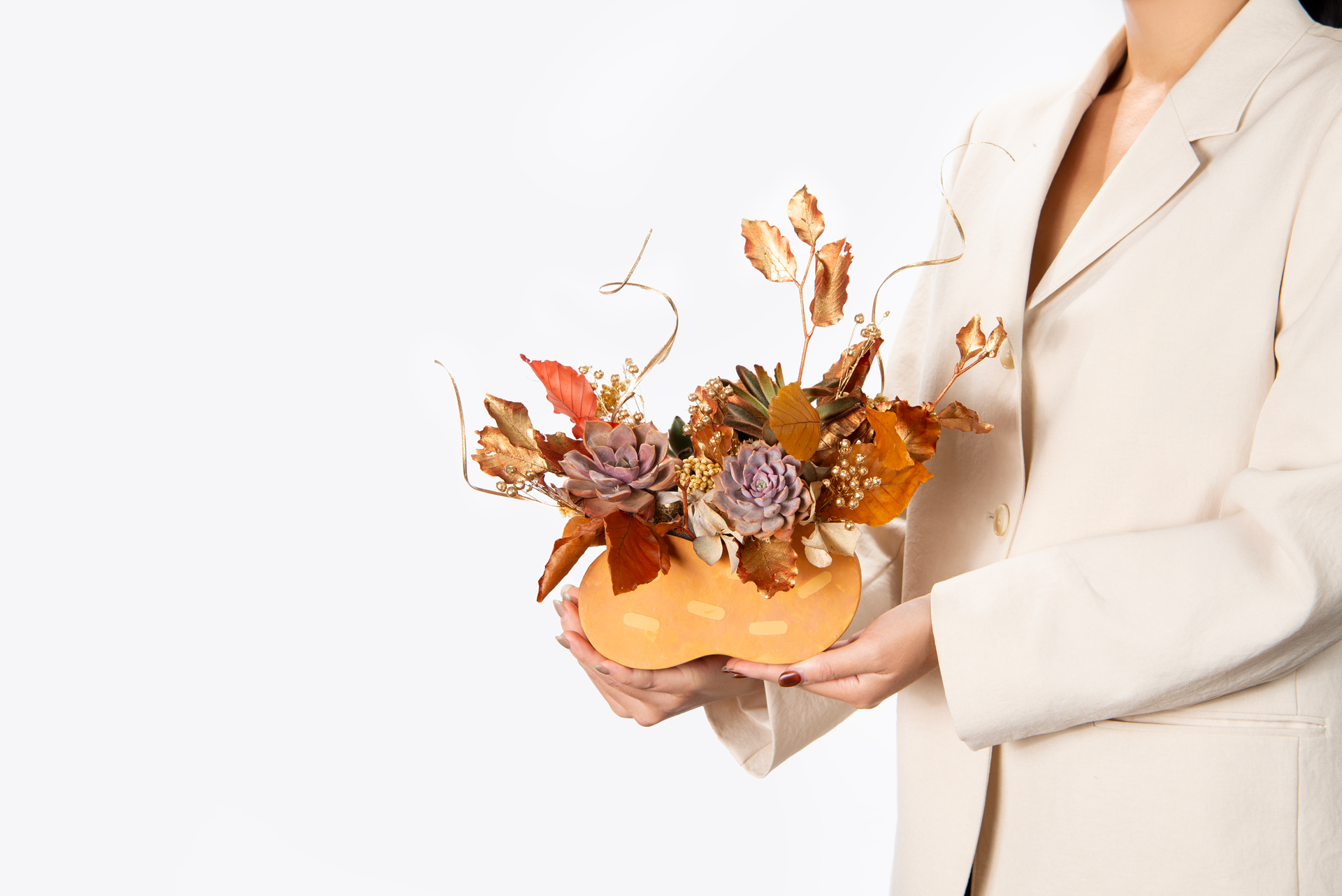 金花生輝_花生_偶們_m＿手捧金色花生